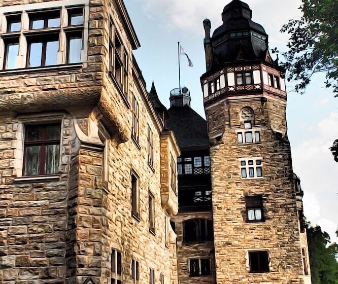 Schloss Hotel Wolfsbrunnen