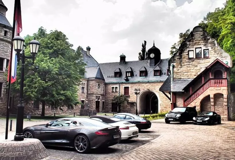 Schloss Hotel Wolfsbrunnen