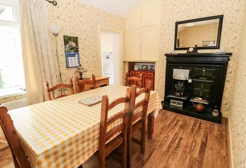 Coquet Cottage