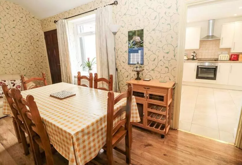 Coquet Cottage