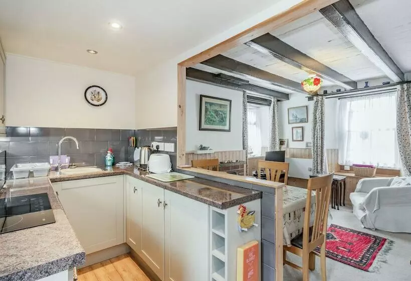Duck Cottage