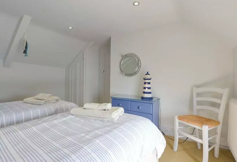 Prydes Cottage