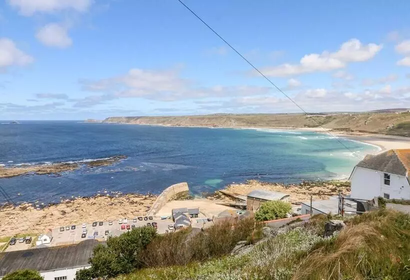Sennen Heights
