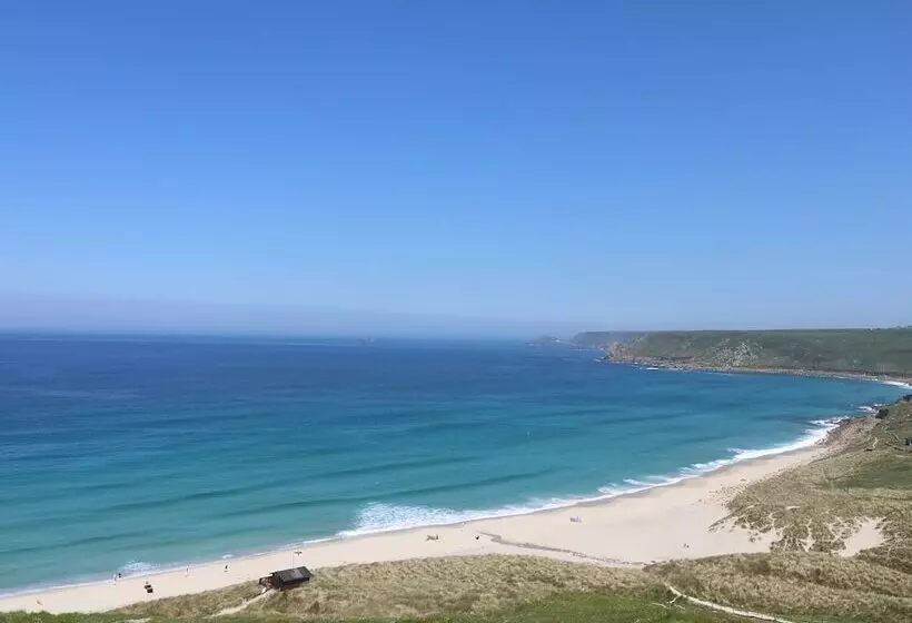 Sennen Heights