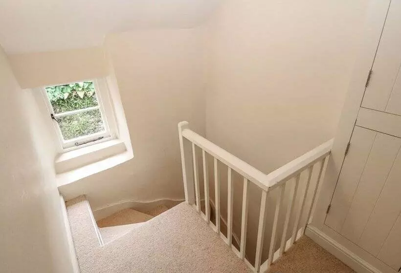 Stanfree House
