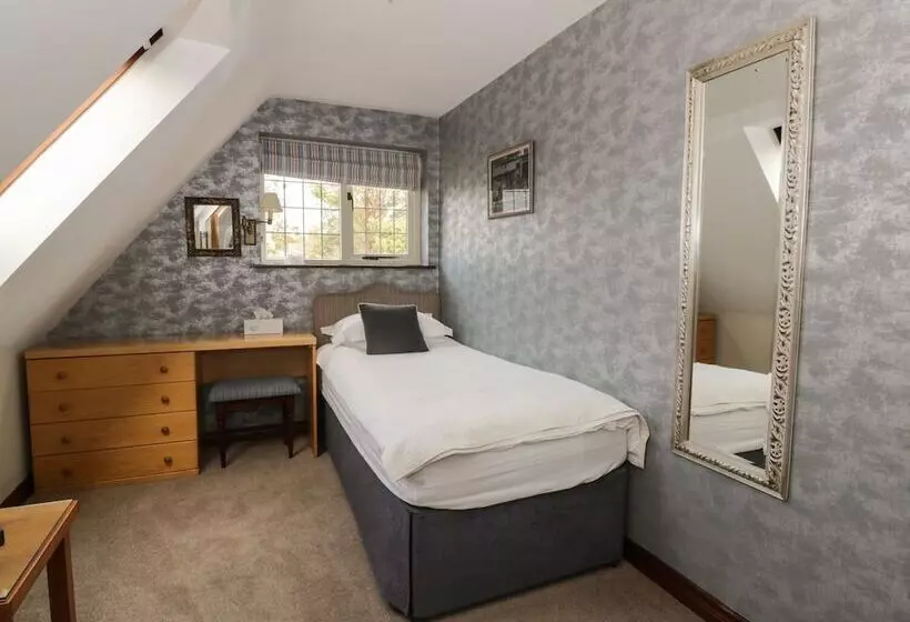 The Lodge Off High Street