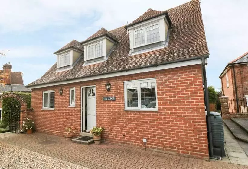 The Lodge Off High Street