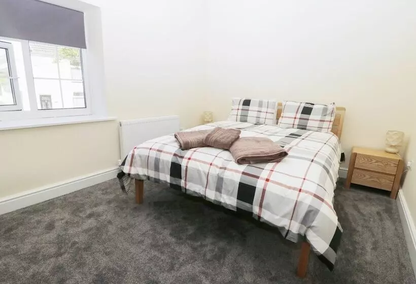 White Rose Cottage