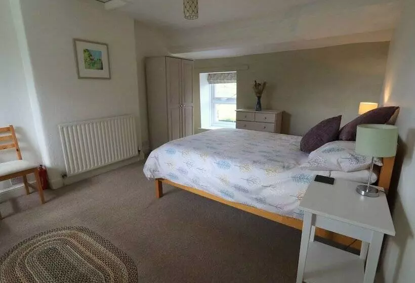 Back Cottage