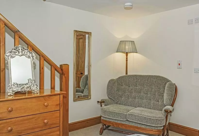 Carn Cottage