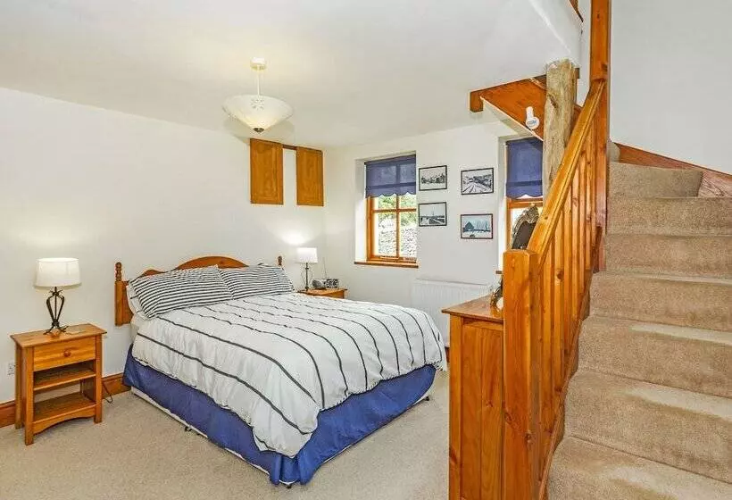 Carn Cottage