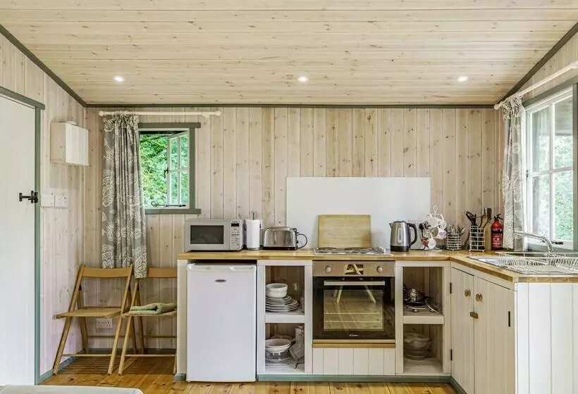 Lakeside Cabin