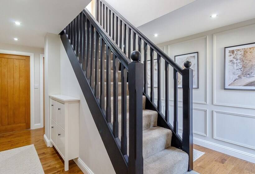 Queen Elizabeth Suite