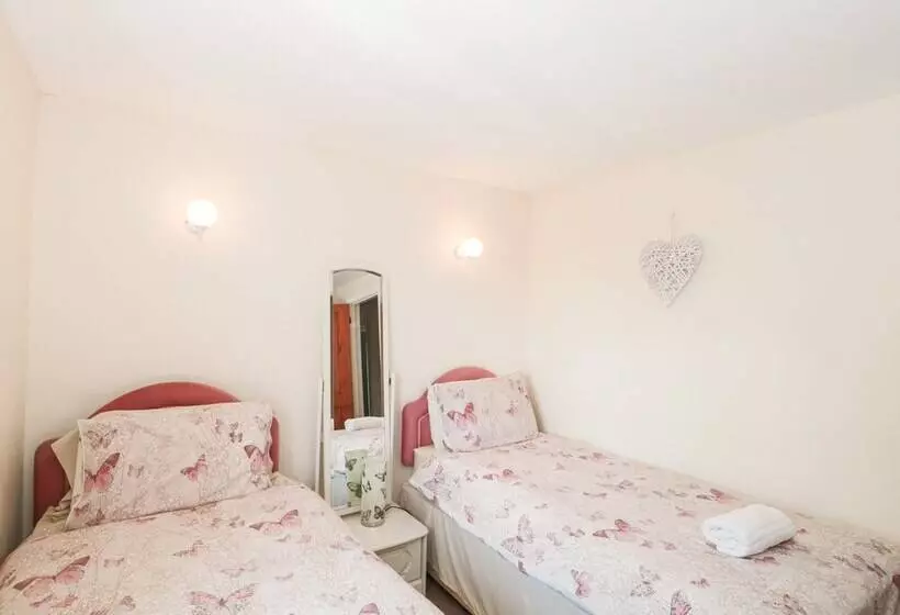 Ryecross Farm Cottage