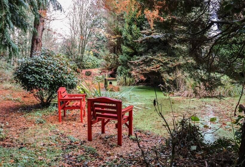 The Annex At 60 Rectory Lane