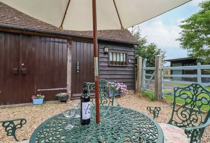 The Studio, Horseshoe Cottage