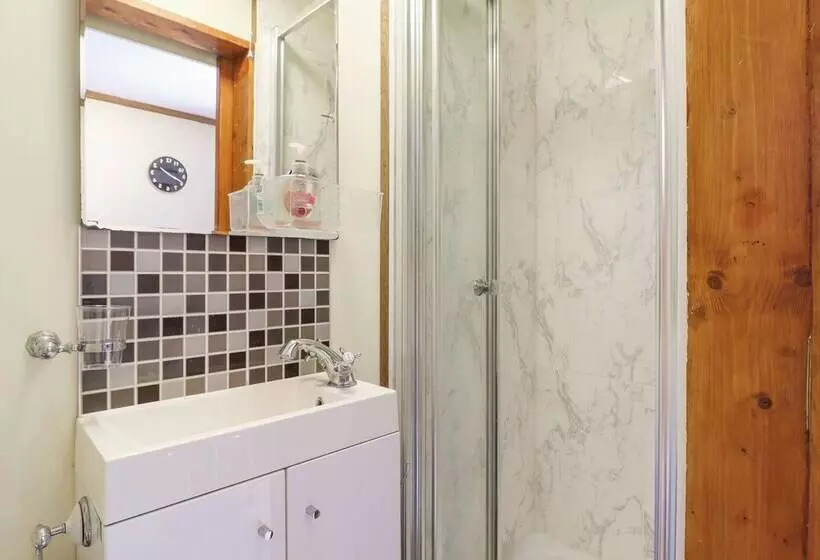 The Studio, Horseshoe Cottage