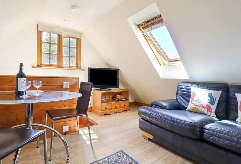 The Studio, Horseshoe Cottage