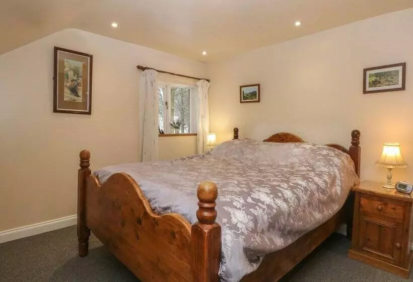 Willow Cottage