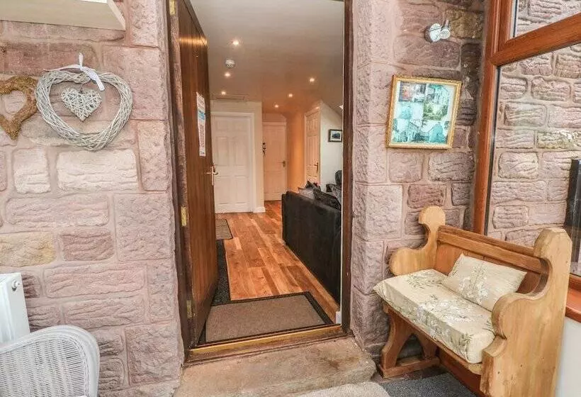 Willow Cottage