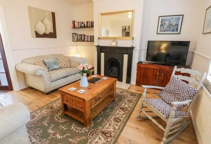 Yeoman Terrace