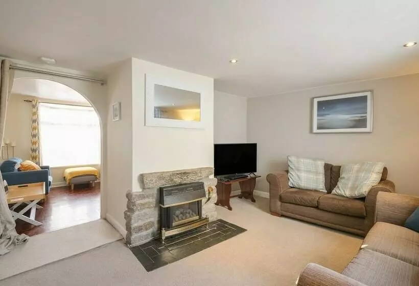 5 Bodmin Hill