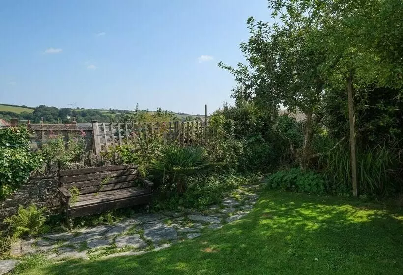5 Bodmin Hill