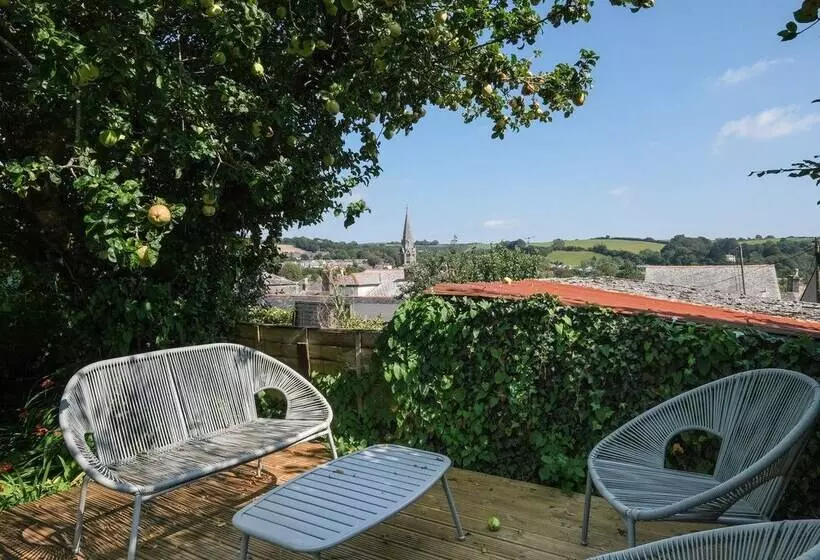 5 Bodmin Hill