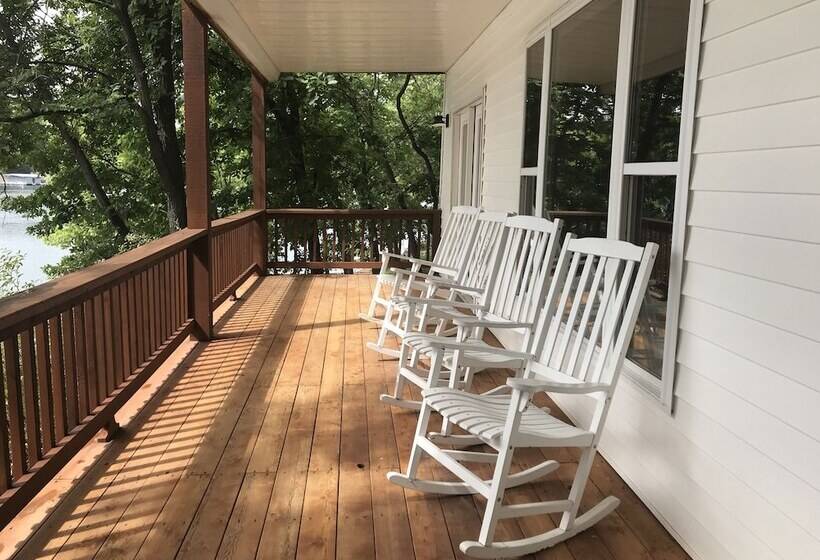 Bass And Baskets B&b