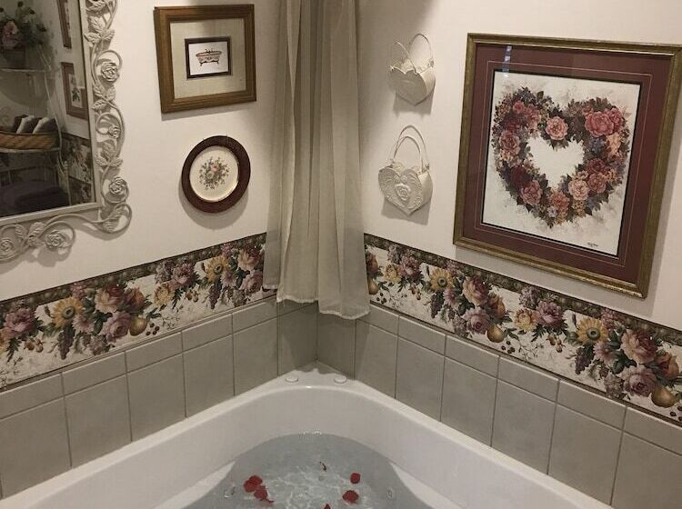 Bass And Baskets B&b