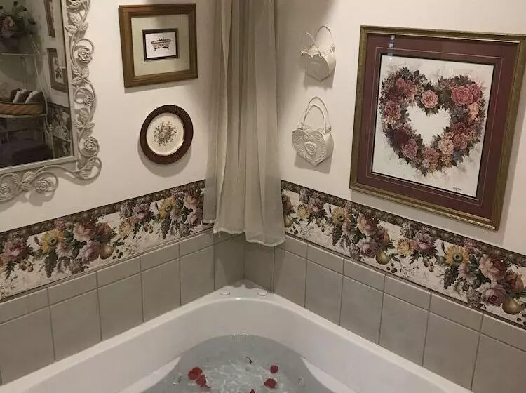 Bass And Baskets B&b
