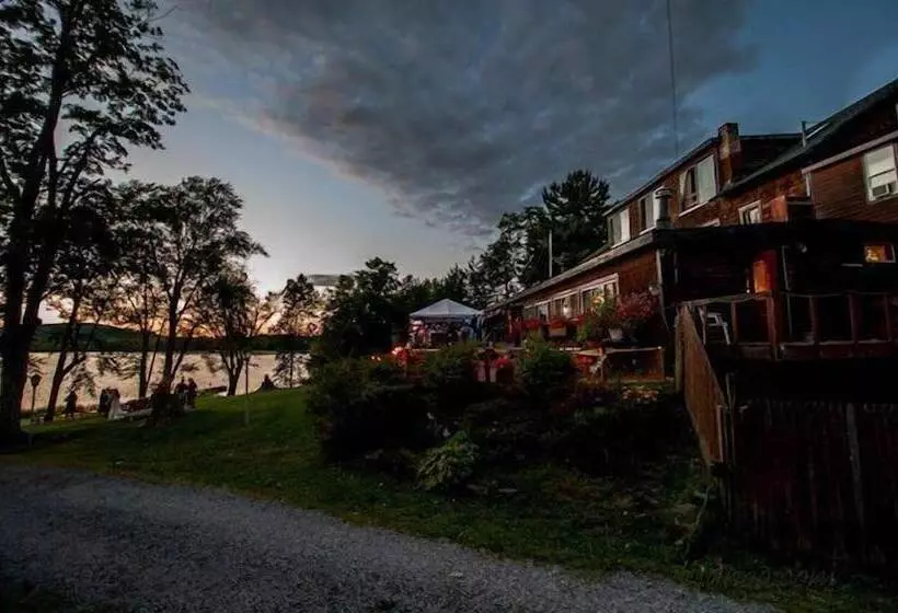 Aamiaismajoitus (B&B) Lake House