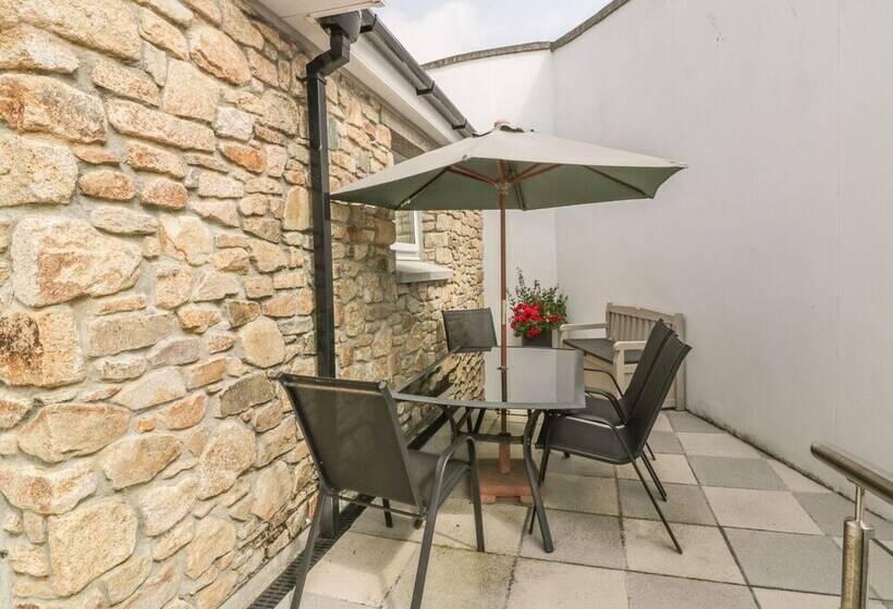 Chapel Green Studio 2