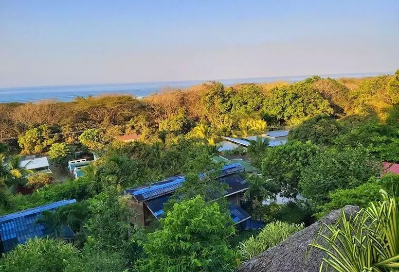 Horizon Ocean View Hotel And Yoga Center