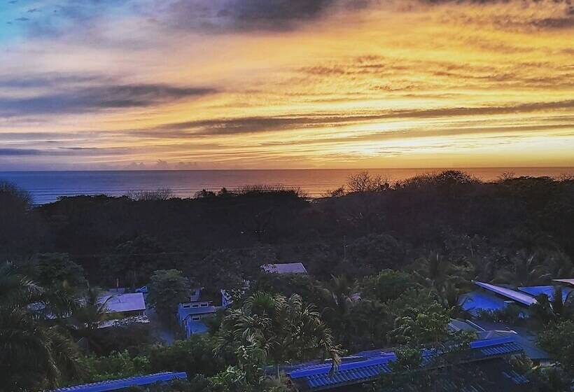 Horizon Ocean View Hotel And Yoga Center