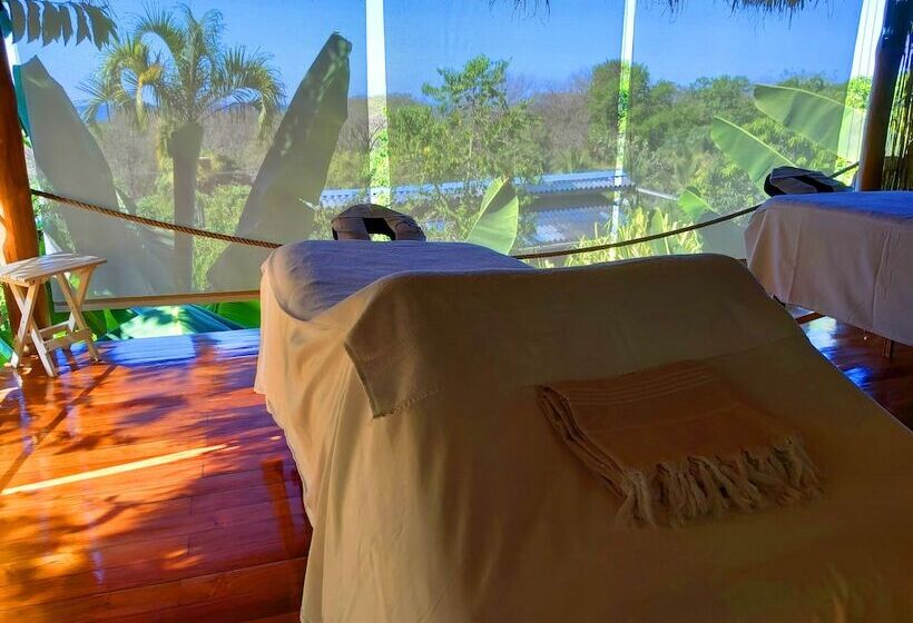 Horizon Ocean View Hotel And Yoga Center