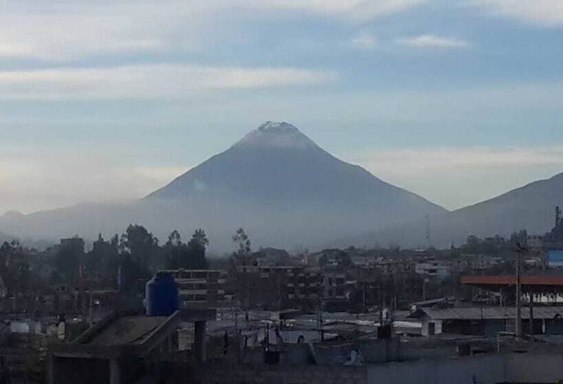 בית מלון כפרי J&e