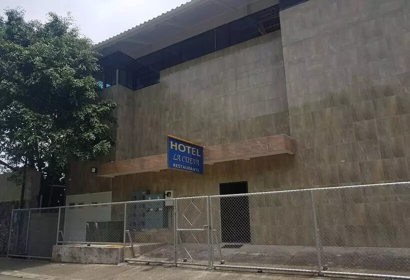 هتل La Cueva