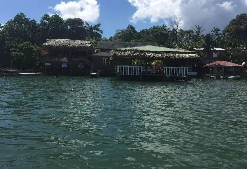هتل Linda Vista