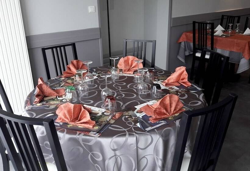 Отель Auberge Du Palais