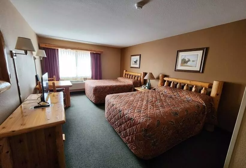 Hotelli Pine Peaks Lodge & Suites