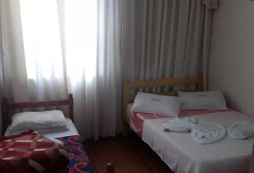 Hotelli Pousada Dona Maria