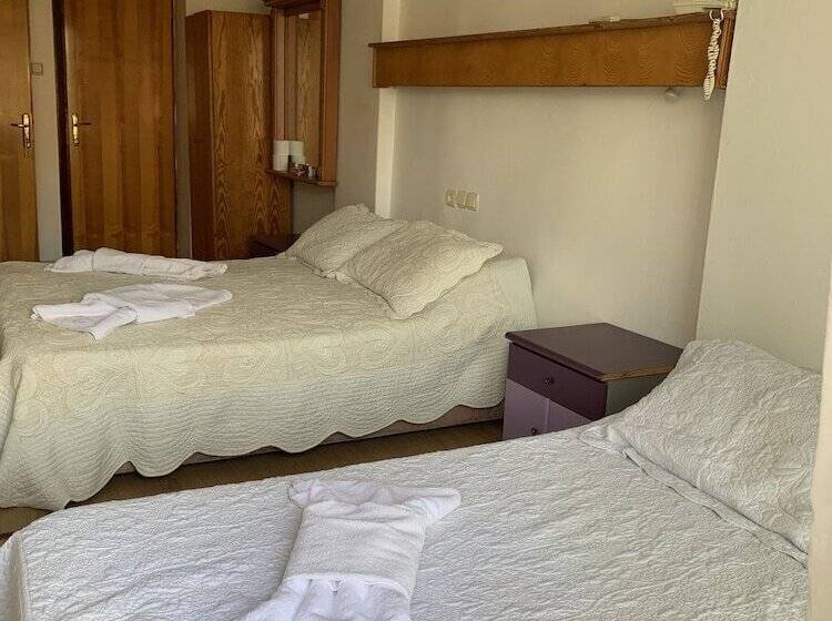 בית מלון כפרי Yuksel