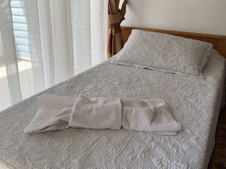 בית מלון כפרי Yuksel