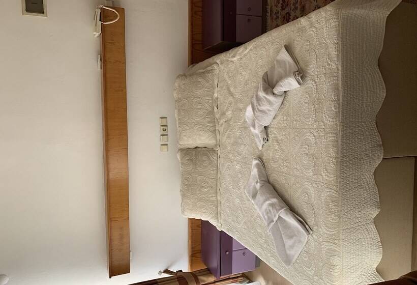 בית מלון כפרי Yuksel