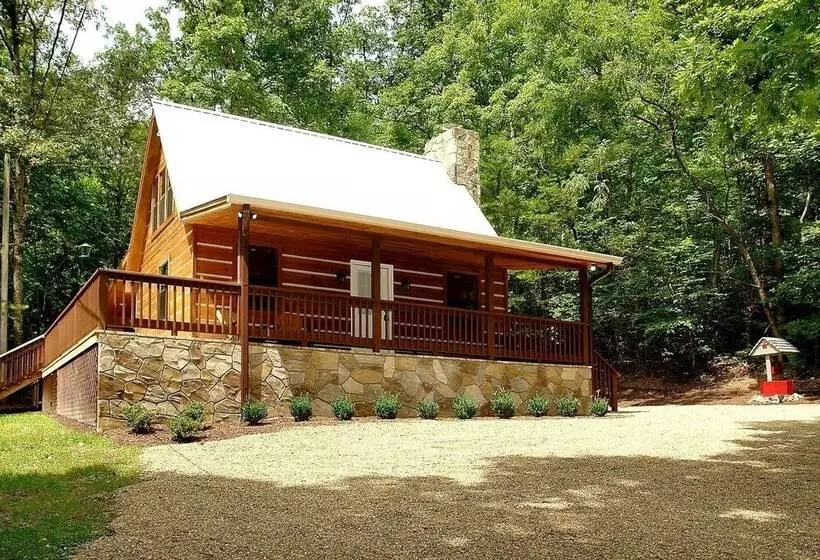 Mountain Laurel   1 Bedrooms, 1 Baths, Sleeps 4 Cabin By Redawning