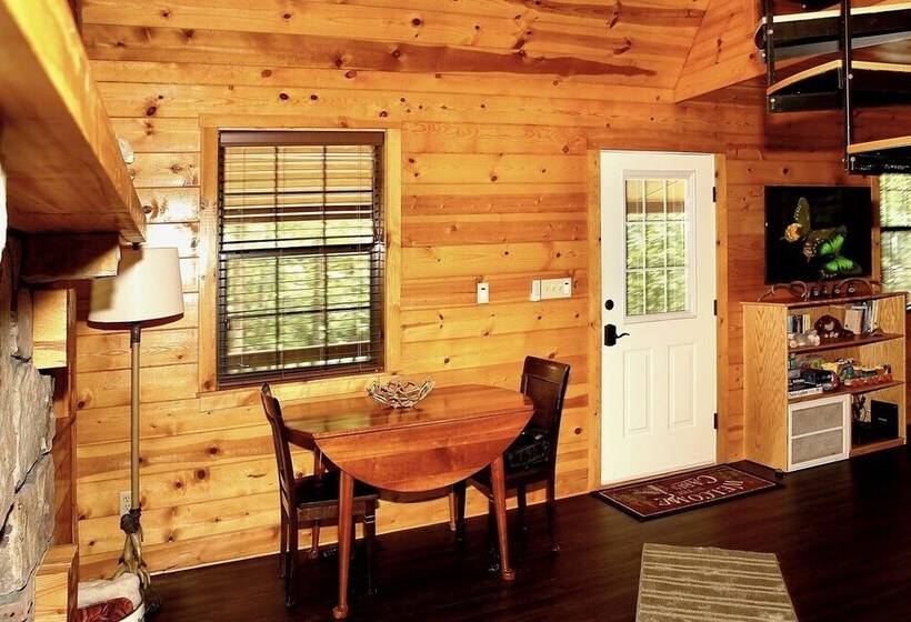 Mountain Laurel 1 Bedrooms, 1 Baths, Sleeps 4 Cabin By Redawning