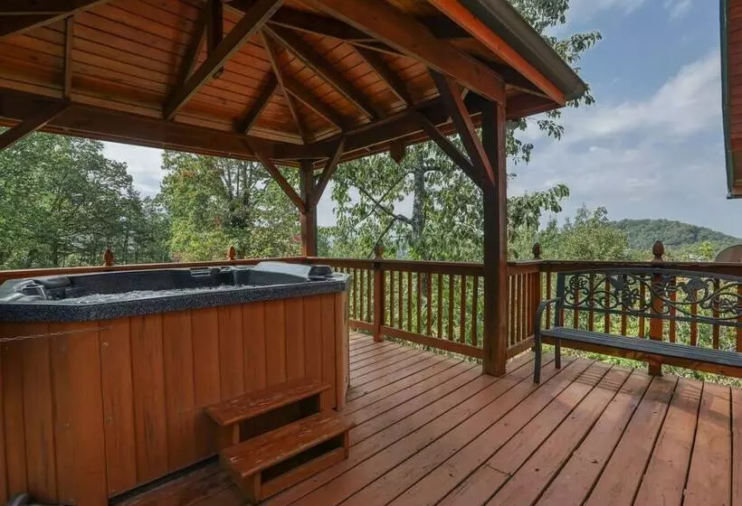 Mountain View   2 Bedrooms, 2 Baths, Sleeps 6 Cabin By Redawning