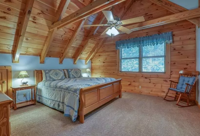 Mountain View   2 Bedrooms, 2 Baths, Sleeps 6 Cabin By Redawning