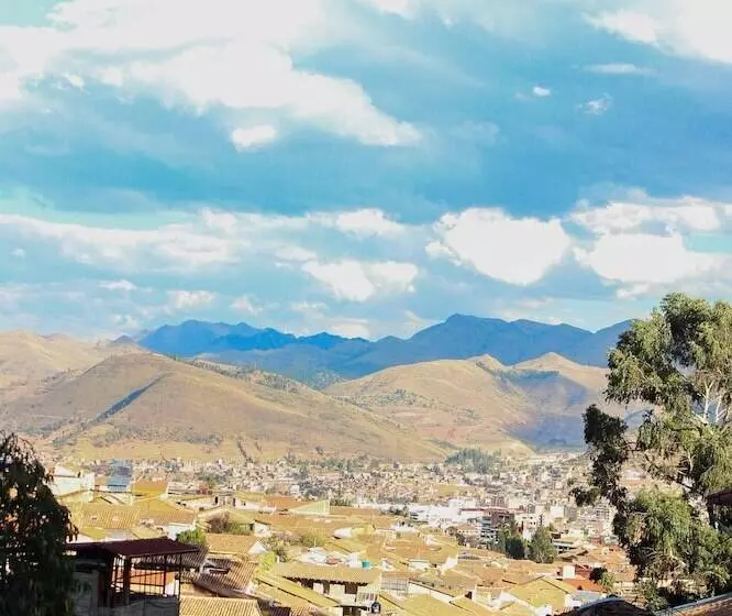 Nomade   Hostel